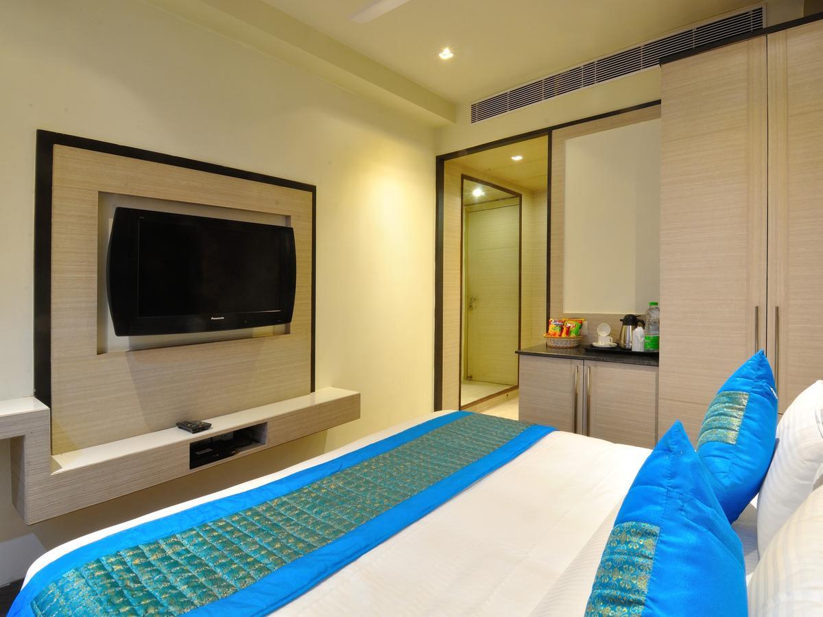 Hotel Royal Grand - Opposite Axis Bank East Patel Nagar Nowe Delhi Zewnętrze zdjęcie