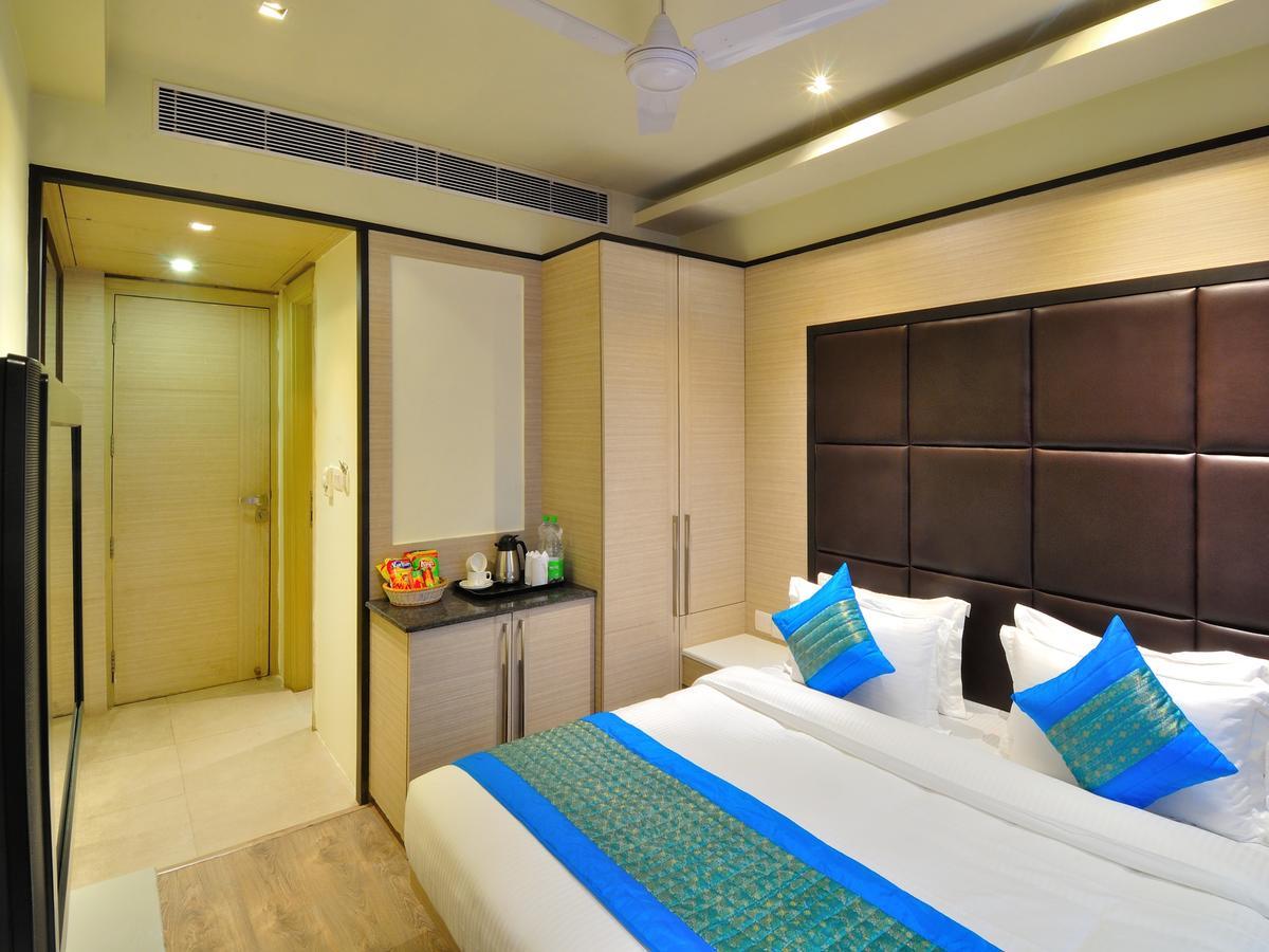 Hotel Royal Grand - Opposite Axis Bank East Patel Nagar Nowe Delhi Zewnętrze zdjęcie