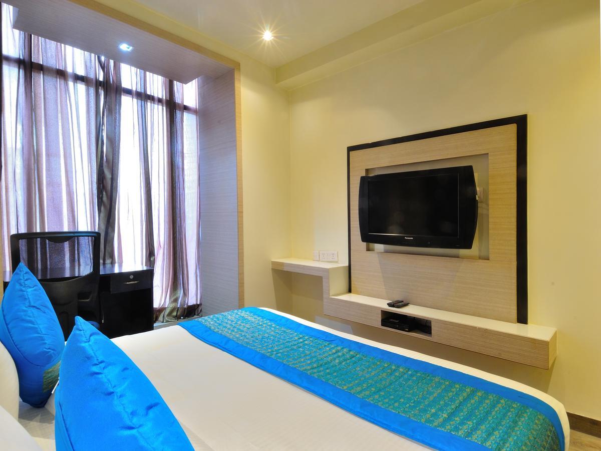 Hotel Royal Grand - Opposite Axis Bank East Patel Nagar Nowe Delhi Zewnętrze zdjęcie