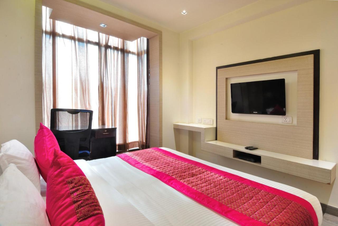 Hotel Royal Grand - Opposite Axis Bank East Patel Nagar Nowe Delhi Zewnętrze zdjęcie