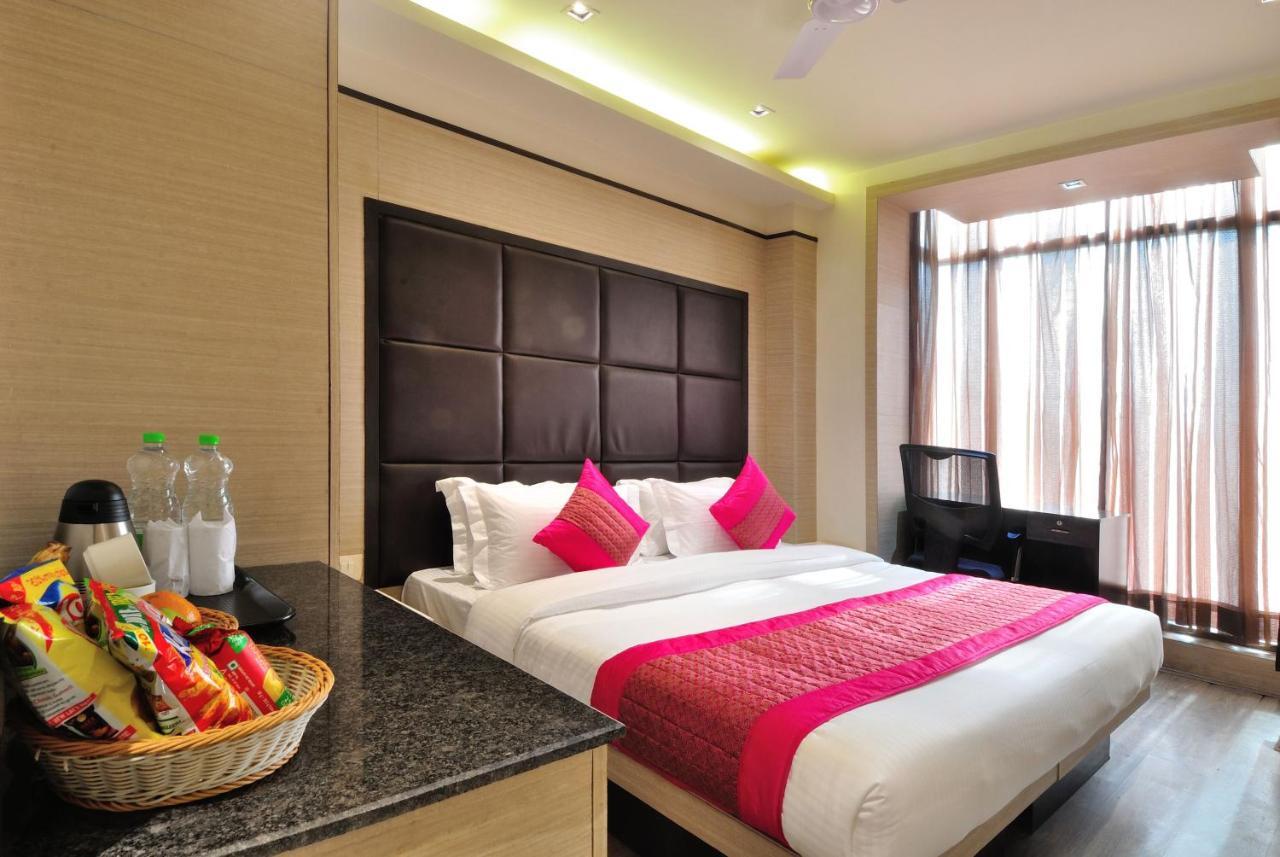 Hotel Royal Grand - Opposite Axis Bank East Patel Nagar Nowe Delhi Zewnętrze zdjęcie